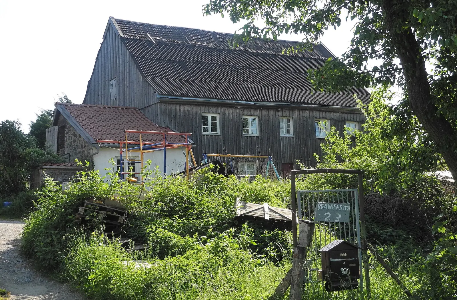 Hochwertig vorbereitetes Wohnhaus
